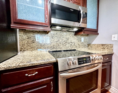 3020 Ne 32nd Avenue - Photo Thumbnail 8