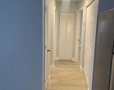 780 Ne 46th Court - Photo Thumbnail 4