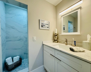 3201 Ne 29th Street - Photo Thumbnail 15