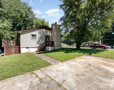 3131 Vestal Place - Photo Thumbnail 15