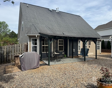 136 Madelia Place - Photo Thumbnail 34