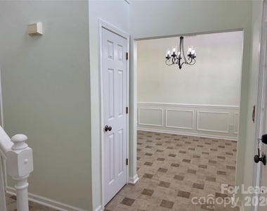 136 Madelia Place - Photo Thumbnail 5