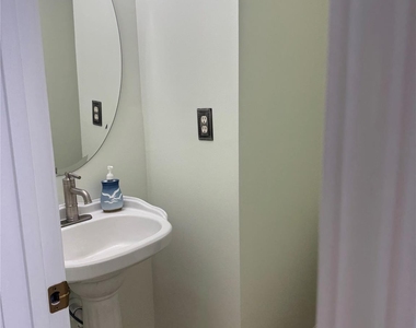 136 Madelia Place - Photo Thumbnail 31