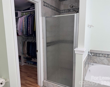 136 Madelia Place - Photo Thumbnail 28