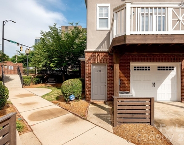 206 S Cedar Street - Photo Thumbnail 10