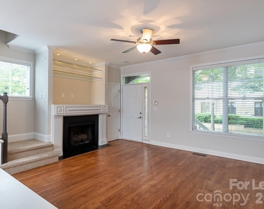 206 S Cedar Street - Photo Thumbnail 1