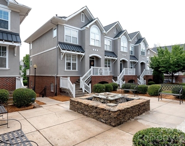 206 S Cedar Street - Photo Thumbnail 12