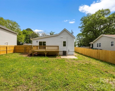 2942 Reid Avenue - Photo Thumbnail 22