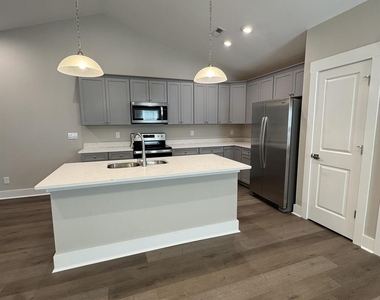 135 Brawley Villas Place - Photo Thumbnail 3