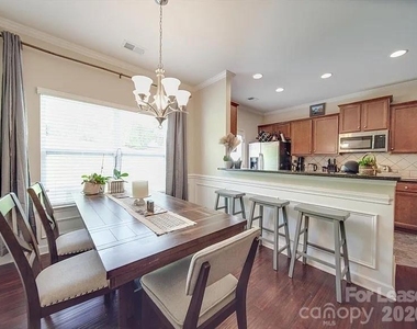 5657 Tipperlinn Way - Photo Thumbnail 18