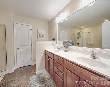 5657 Tipperlinn Way - Photo Thumbnail 29