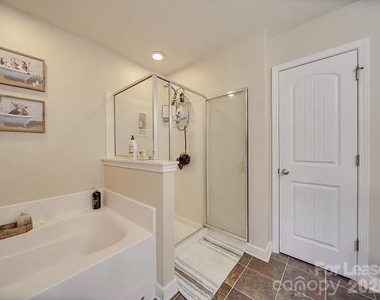 5657 Tipperlinn Way - Photo Thumbnail 12