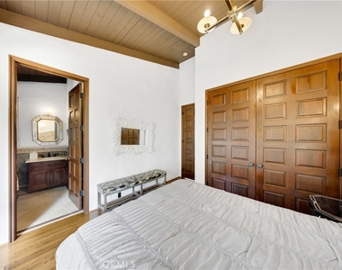 2300 Villa Heights - Photo Thumbnail 39