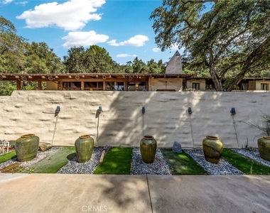 2300 Villa Heights - Photo Thumbnail 49