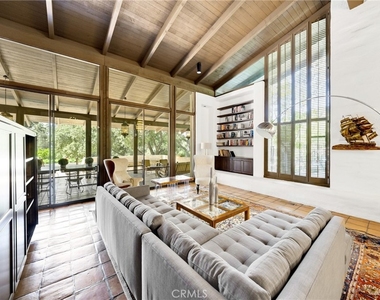 2300 Villa Heights - Photo Thumbnail 11