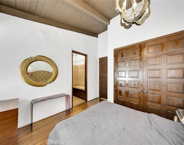 2300 Villa Heights - Photo Thumbnail 54