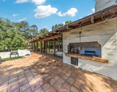 2300 Villa Heights - Photo Thumbnail 47