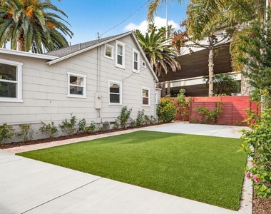 201 S Olive Street - Photo Thumbnail 2