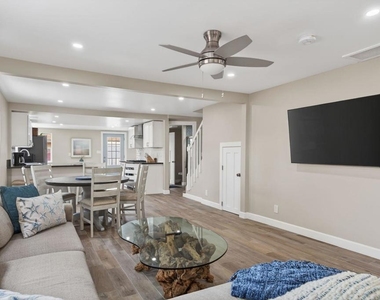 201 S Olive Street - Photo Thumbnail 14