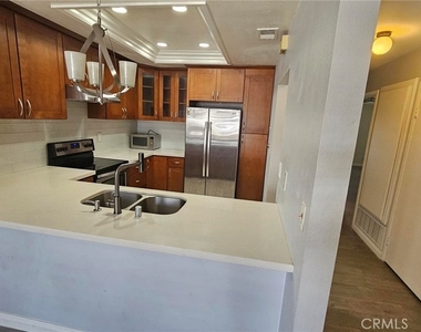 876 Tangerine Street - Photo Thumbnail 1
