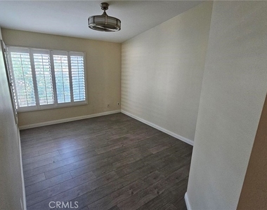 876 Tangerine Street - Photo Thumbnail 6