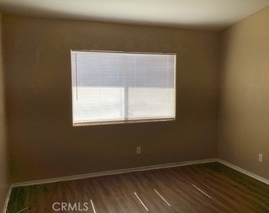39225 10th Street W - Photo Thumbnail 8