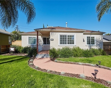 17827 Burbank Boulevard - Photo Thumbnail 1