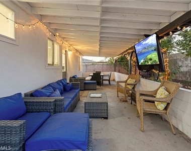 467 Susan Ave - Photo Thumbnail 29