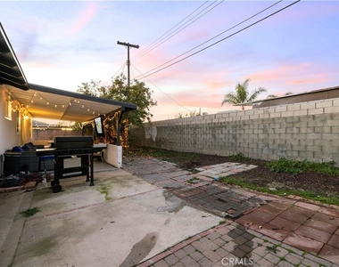 467 Susan Ave - Photo Thumbnail 31