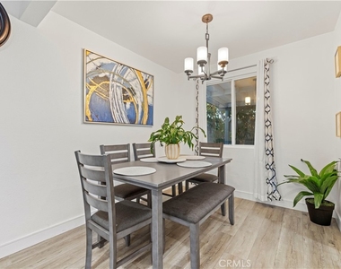 467 Susan Ave - Photo Thumbnail 13
