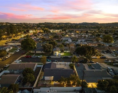 467 Susan Ave - Photo Thumbnail 39