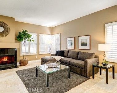 2439 Paseo Circulo - Photo Thumbnail 4