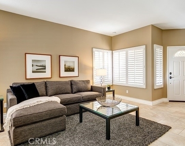 2439 Paseo Circulo - Photo Thumbnail 3
