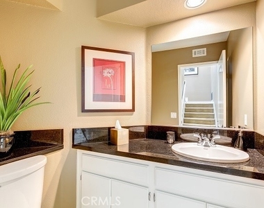 2439 Paseo Circulo - Photo Thumbnail 25