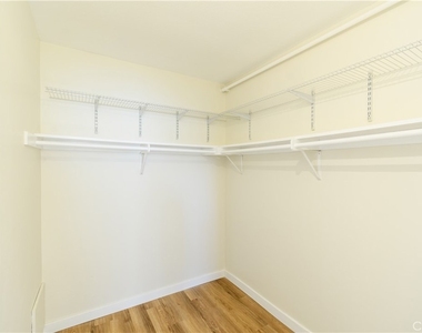 12571 Kensington Lane - Photo Thumbnail 3