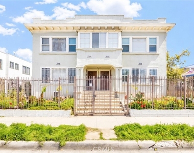 1308 1/2 S Van Ness Avenue - Photo Thumbnail 12