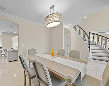 3263 New York Drive - Photo Thumbnail 22