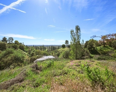 3263 New York Drive - Photo Thumbnail 66