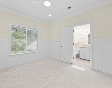 3263 New York Drive - Photo Thumbnail 51