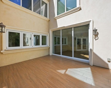 3263 New York Drive - Photo Thumbnail 61