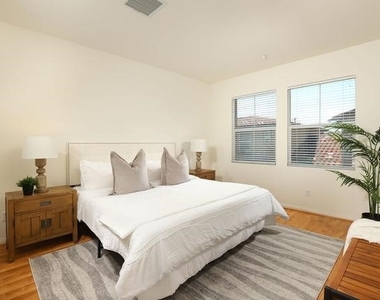 211 Danbrook - Photo Thumbnail 6