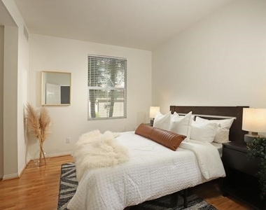 211 Danbrook - Photo Thumbnail 4