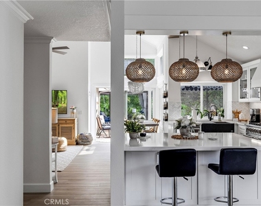 25662 Cresta Loma - Photo Thumbnail 11