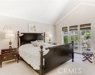 25662 Cresta Loma - Photo Thumbnail 29