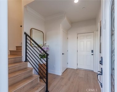 712 N Chestnut Avenue - Photo Thumbnail 5