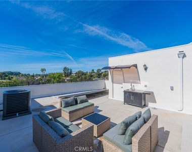 712 N Chestnut Avenue - Photo Thumbnail 18