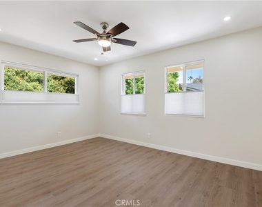 928 Seaside Court - Photo Thumbnail 13