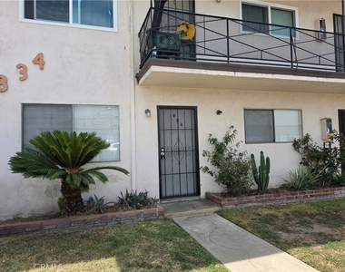 834 S Greenwood Avenue - Photo Thumbnail 1