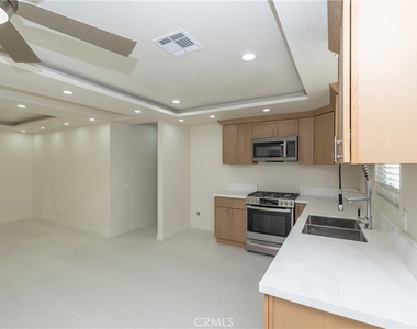 620 Silver Spur Way - Photo Thumbnail 4