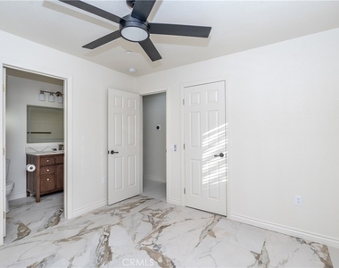 620 Silver Spur Way - Photo Thumbnail 17